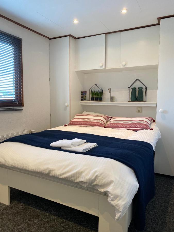C'est la Vie Houseboat Hotel Nederhorst den Berg Exterior foto
